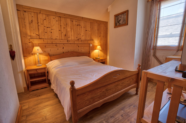 _lv_images__lot_0000970346_05_7090575 _lv_images__lot_0000970346_05_7090575