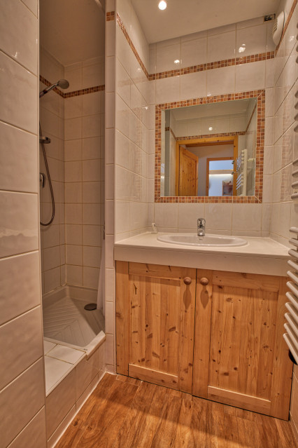 _lv_images__lot_0000970346_09_7090583 _lv_images__lot_0000970346_09_7090583