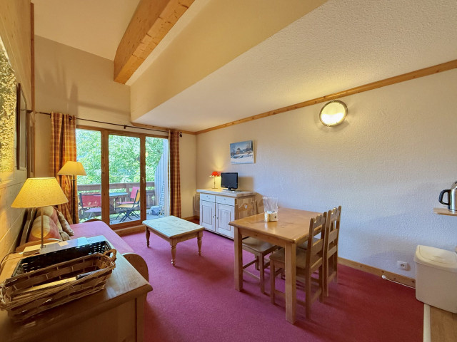 _lv_images__lot_0000970347_10_7696839