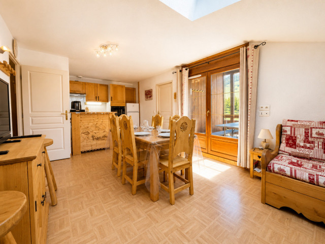 _lv_images__lot_0000970349_01_8423621 _lv_images__lot_0000970349_01_8423621