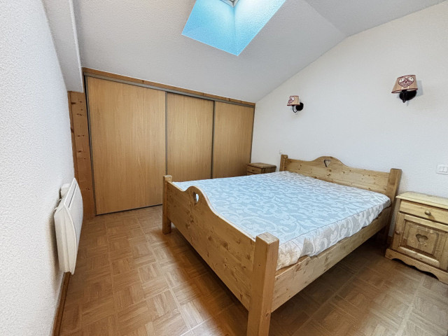 _lv_images__lot_0000970349_07_7480312