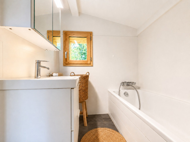 _lv_images__lot_0000970360_12_8407445