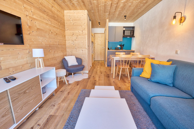 _lv_images__lot_0000970363_02_7060459