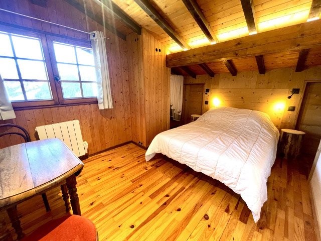 _lv_images__lot_0000970369_14_7300203