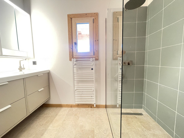 _lv_images__lot_0000970371_04_7553052 _lv_images__lot_0000970371_04_7553052