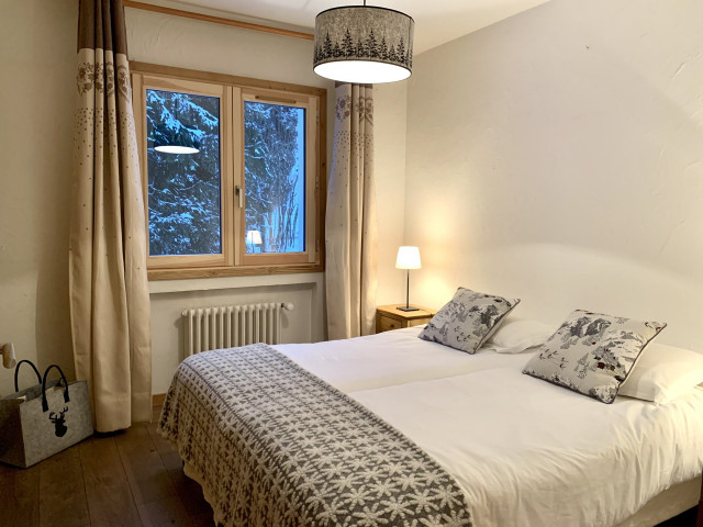 _lv_images__lot_0000970374_07_7186573