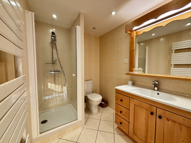 _lv_images__lot_0000970390_09_7318399