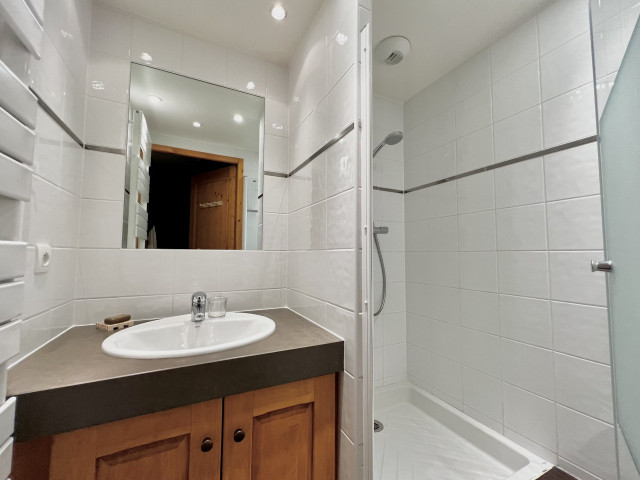 _lv_images__lot_0000970390_11_6975560 _lv_images__lot_0000970390_11_6975560