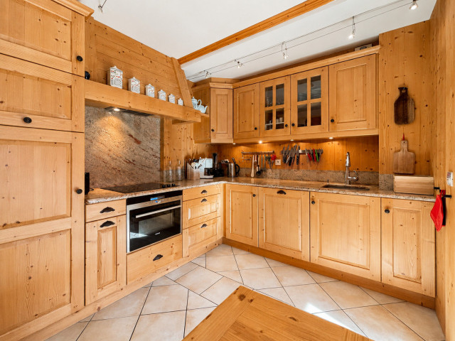 _lv_images__lot_0000970390_12_8460065