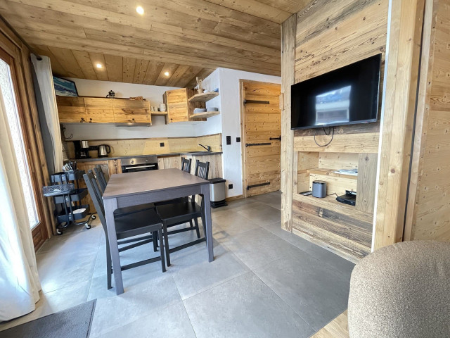_lv_images__lot_0000970391_02_8357298 _lv_images__lot_0000970391_02_8357298