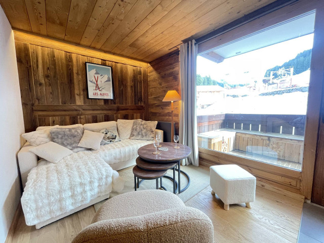 _lv_images__lot_0000970391_11_7743004