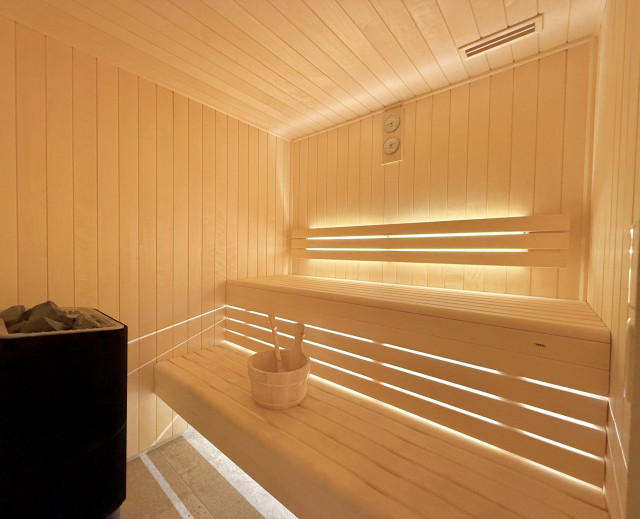 _lv_images__lot_0000970394_06_6895744