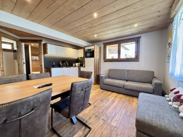 _lv_images__lot_0000970395_03_7725961