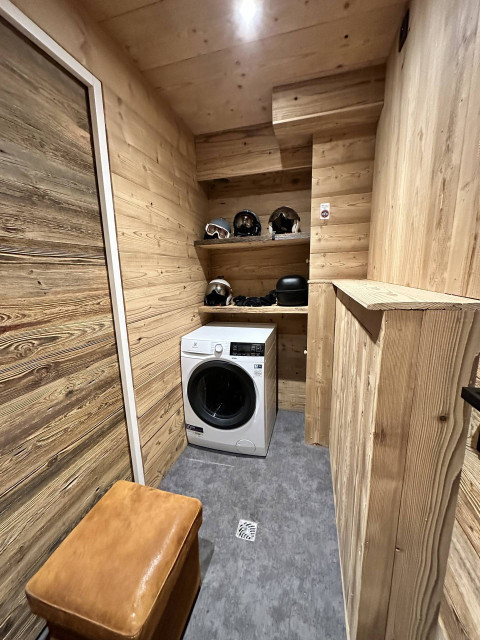 _lv_images__lot_0000970395_10_7466212