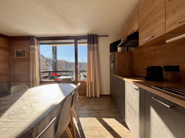 _lv_images__lot_0000970398_09_7542392