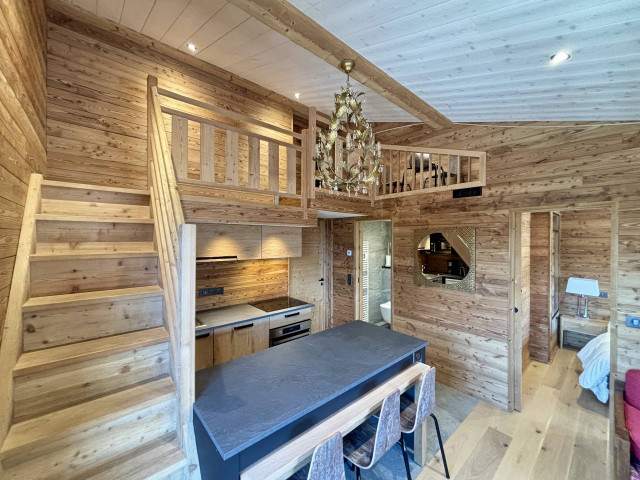 _lv_images__lot_0000970401_07_7725834