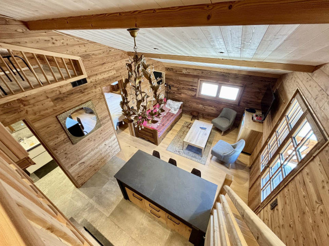 _lv_images__lot_0000970401_10_7725840