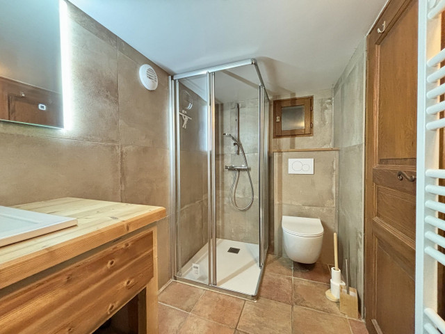 _lv_images__lot_0000970402_09_7730031