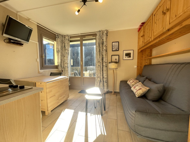 _lv_images__lot_0000970403_08_6819389 _lv_images__lot_0000970403_08_6819389