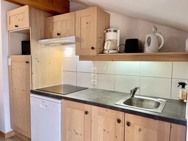 _lv_images__lot_0000970407_03_7049554