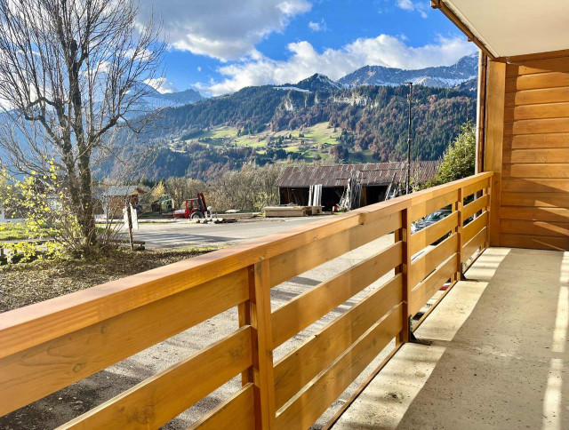 _lv_images__lot_0000970408_03_7694662