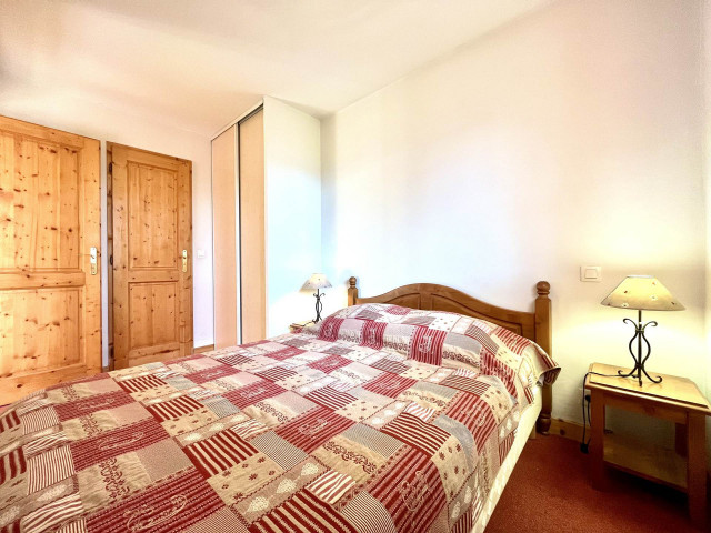 _lv_images__lot_0000970408_06_7500837