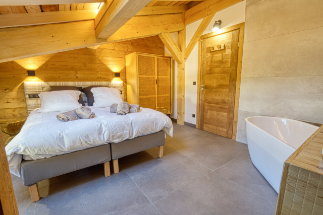 _lv_images__lot_0000970410_12_7390562 _lv_images__lot_0000970410_12_7390562