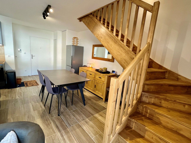 _lv_images__lot_0000970414_07_7485362