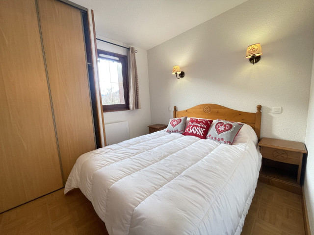 _lv_images__lot_0000970416_03_6956021 _lv_images__lot_0000970416_03_6956021