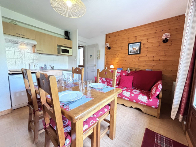 _lv_images__lot_0000970417_01_7663613 _lv_images__lot_0000970417_01_7663613