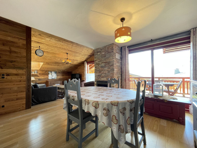 _lv_images__lot_0000970420_10_7271744