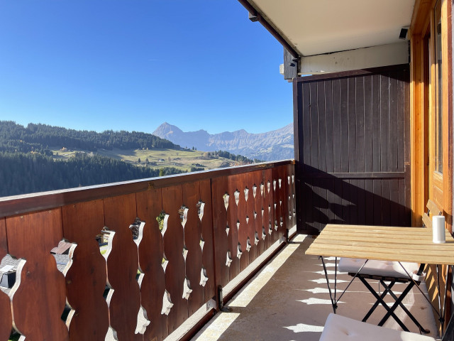 _lv_images__lot_0000970422_02_7181810