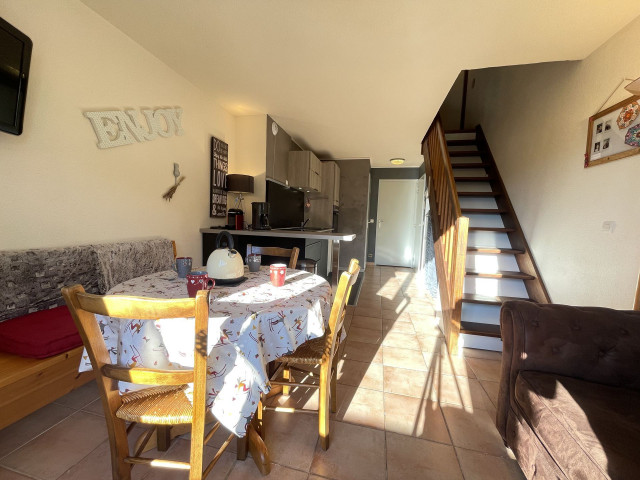 _lv_images__lot_0000970424_01_7605358