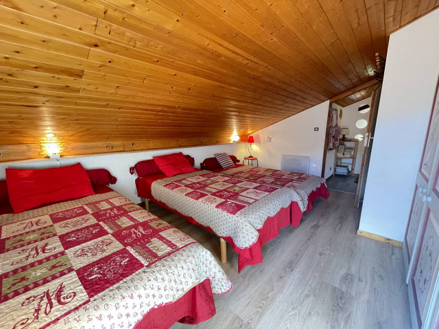 _lv_images__lot_0000970424_09_6946074