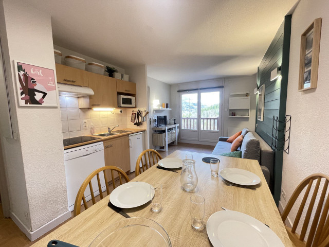 _lv_images__lot_0000970425_09_7496712