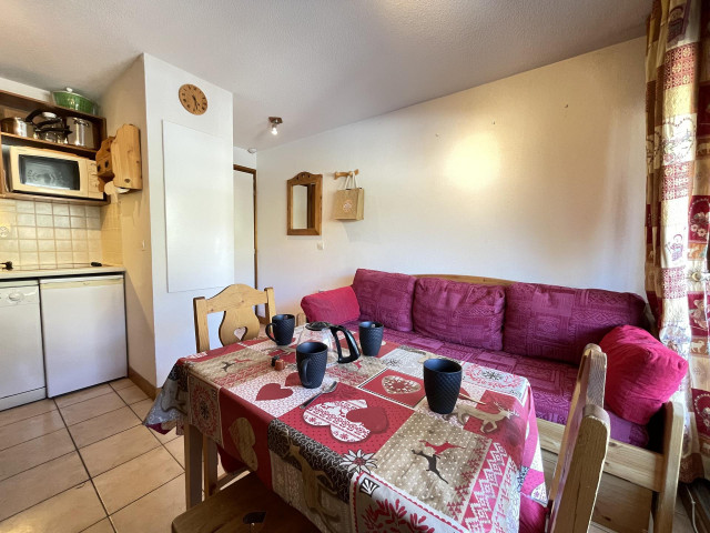 _lv_images__lot_0000970426_01_6915329