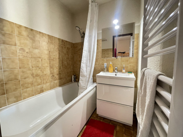 _lv_images__lot_0000970427_09_7430775