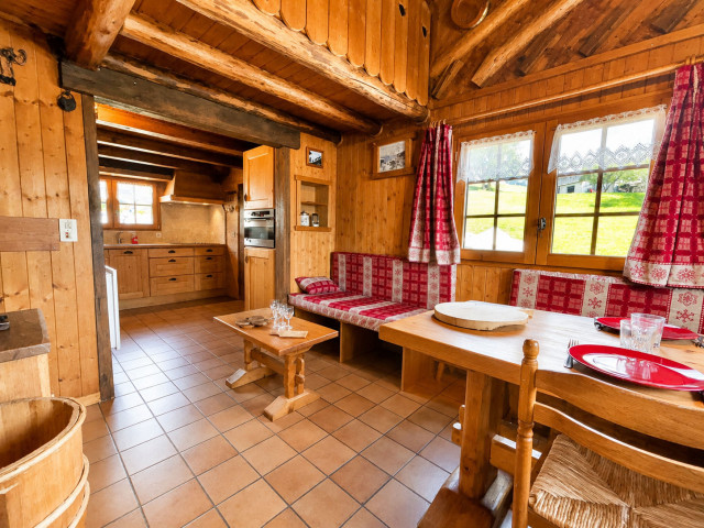 _lv_images__lot_0000970428_05_8370618