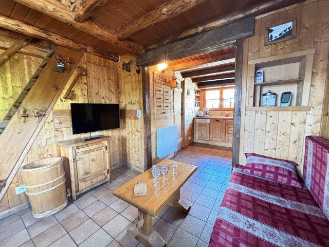 _lv_images__lot_0000970428_15_7181782