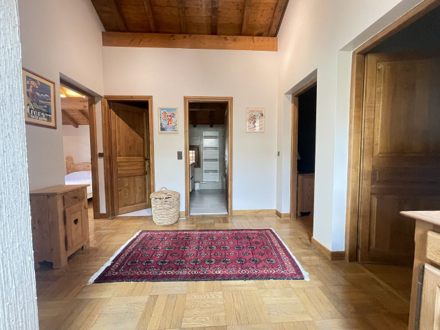 _lv_images__lot_0000970431_14_7472779