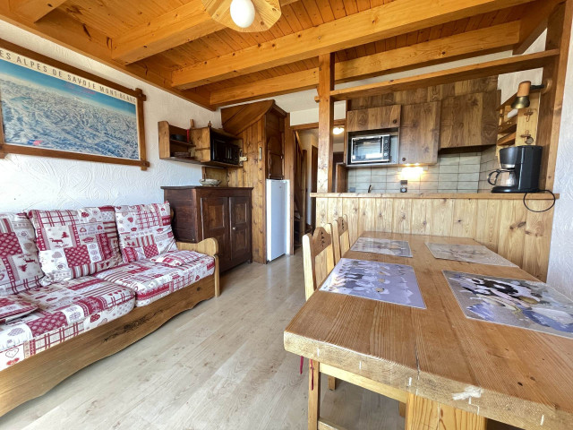 _lv_images__lot_0000970433_02_7169784