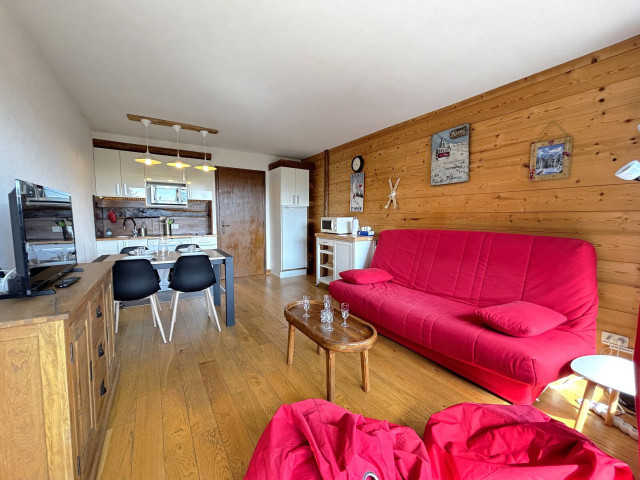 _lv_images__lot_0000970437_01_7346183