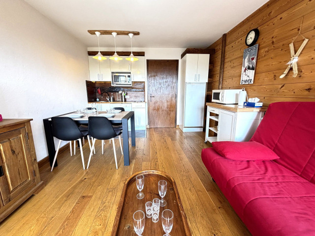 _lv_images__lot_0000970437_08_6907467 _lv_images__lot_0000970437_08_6907467