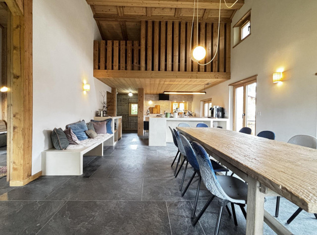 _lv_images__lot_0000970438_07_7529013