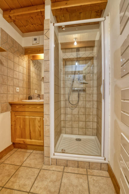 _lv_images__lot_0000970439_06_7272257