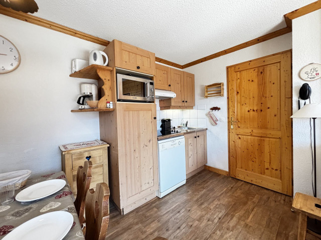 _lv_images__lot_0000970440_12_7277643