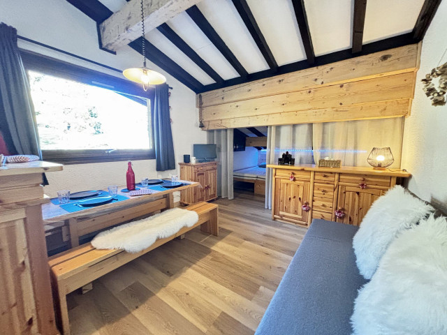 _lv_images__lot_0000970443_12_6915271