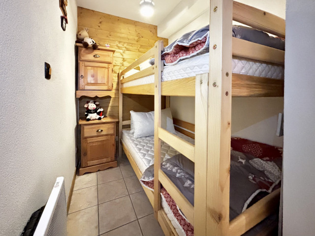 _lv_images__lot_0000970448_11_6987620 _lv_images__lot_0000970448_11_6987620