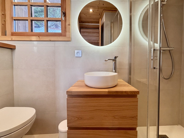 _lv_images__lot_0000970452_10_7248260