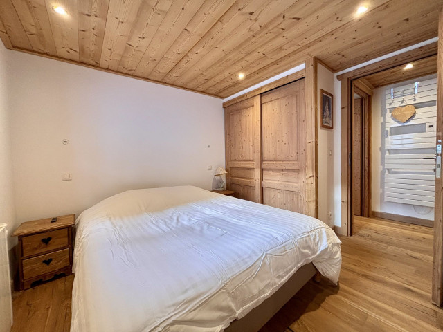 _lv_images__lot_0000970452_11_7323721